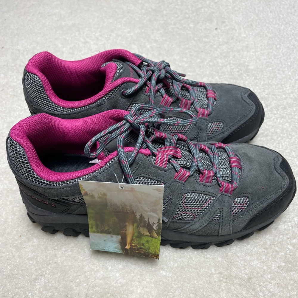 NWT Hiking Boots/ Shoes - Bearpaw $150 size 7
